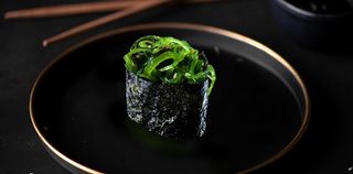 Гункан хіяші вакаме (35г)