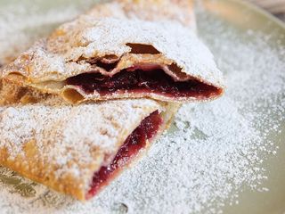 Чіберек з вишнею (200г)