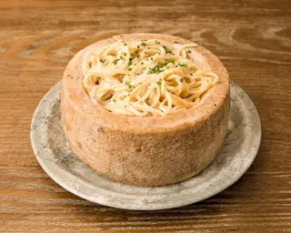 SPAGHETTI CACIO E PEPE