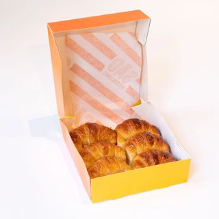 Caja de 6 medialunas clásicas