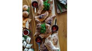 Mini calzone box