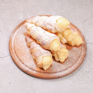 Rurka z kremem budyniowym