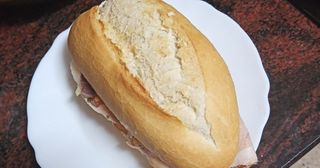 Bocadillo de pata y mantequilla