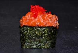 Гункан лосось