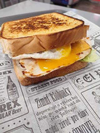 Sándwich Completo De Pollo