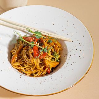 Удон с говядиной