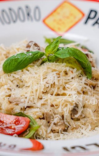 Ризото с пиле и гъби (450г)