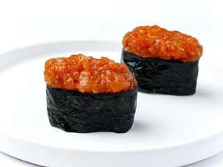 Gunkan Łosoś 2 szt. (100g)