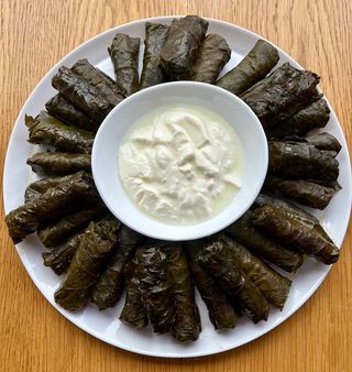 Տոլմա խաղողի թփով 