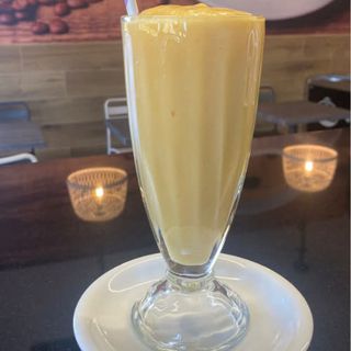Smoothie De Mango Con Papaya Y Piña (16 Oz.)