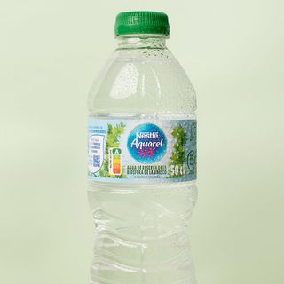 Agua embotellada 