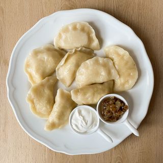 Pierogi ukraińskie 8 szt.