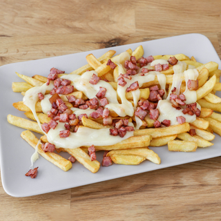 Batata Frita c/ Queijo e Bacon
