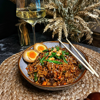 Смажений рис Хойсін з телятиною (400г)