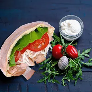 Chifla cu pastrama