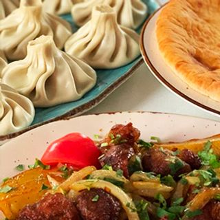 კომბო მენიუ კარტოფილი ოჯახურად ღორის ხორცით