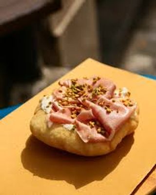 Montanara pesto di pistacchio & mortadella della Marchesa