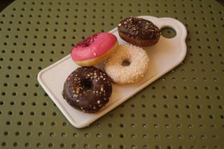 Пончик з начинкою