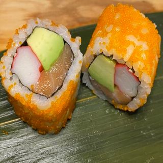 40. California roll masago (8 pzs.)