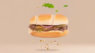 Burger z szarpaną wołowiną