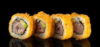 157. Maguro urafritto 4 pezzi