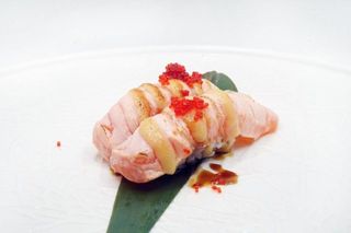 Nigiri sake flambé 2 pezzi