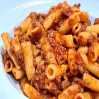 MACARRONES BOLOÑESA