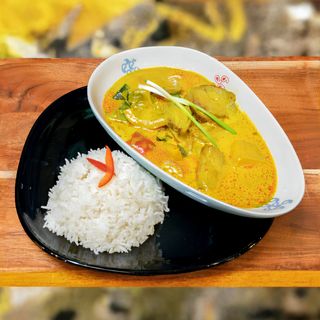 Gaeng Panang - warzywne czerwone curry (pikantne)