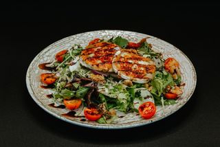 Ensalada De Queso De Cabra