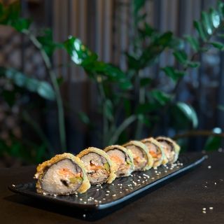 Crunchyroll cu tipar și somon