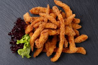 Курячі стріпси з соусом солодкий чілі