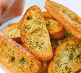 Гренки с чесноком (3 шт.)