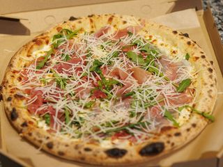 Піца Прошуто Крудо  (500г)