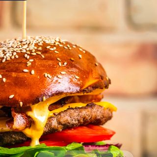 Cheeseburger wołowina 190 g