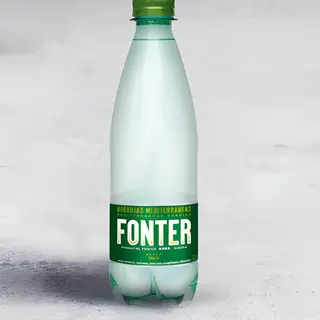 Agua con gas (50 cl.)