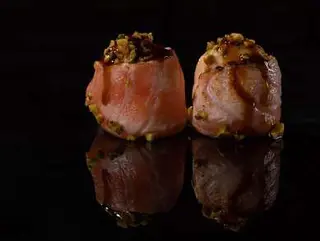 186 Gunkan flambé