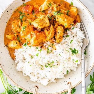 Butter pollo con arroz O pan