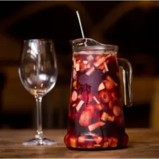 Sangría de vino (1 lt.)