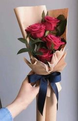 წითელი ფოლანდიური ვარდი 4 ტოტი 