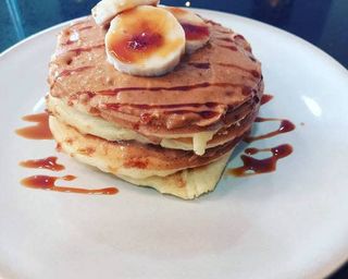 Panquecas de Manteiga de Amendoim e Banana