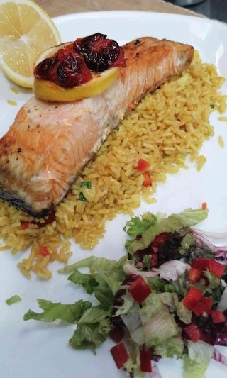 Somon pe Pat de Orez la Cuptor