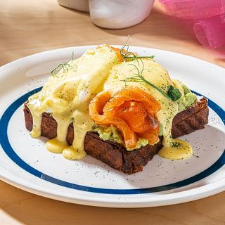 Benedict Eggs With Salmon