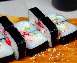 Ролл с креветкой 