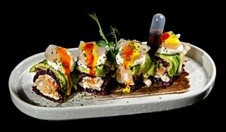 187. Black capesante