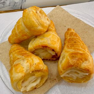 Crispy Cheese cornet 4pcs