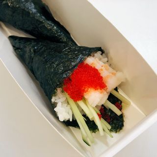 Temaki con gambero cotto