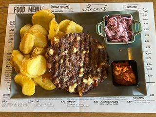 Gurmanska pljeskavica i krumpirići