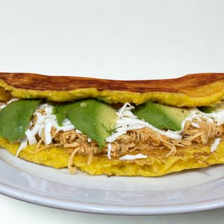 Cachapa de pollo especial