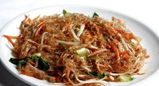 Spaghetti con manzo alla piastra 