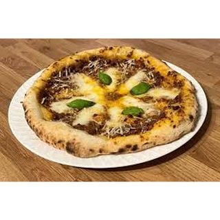 Bolognese pizza